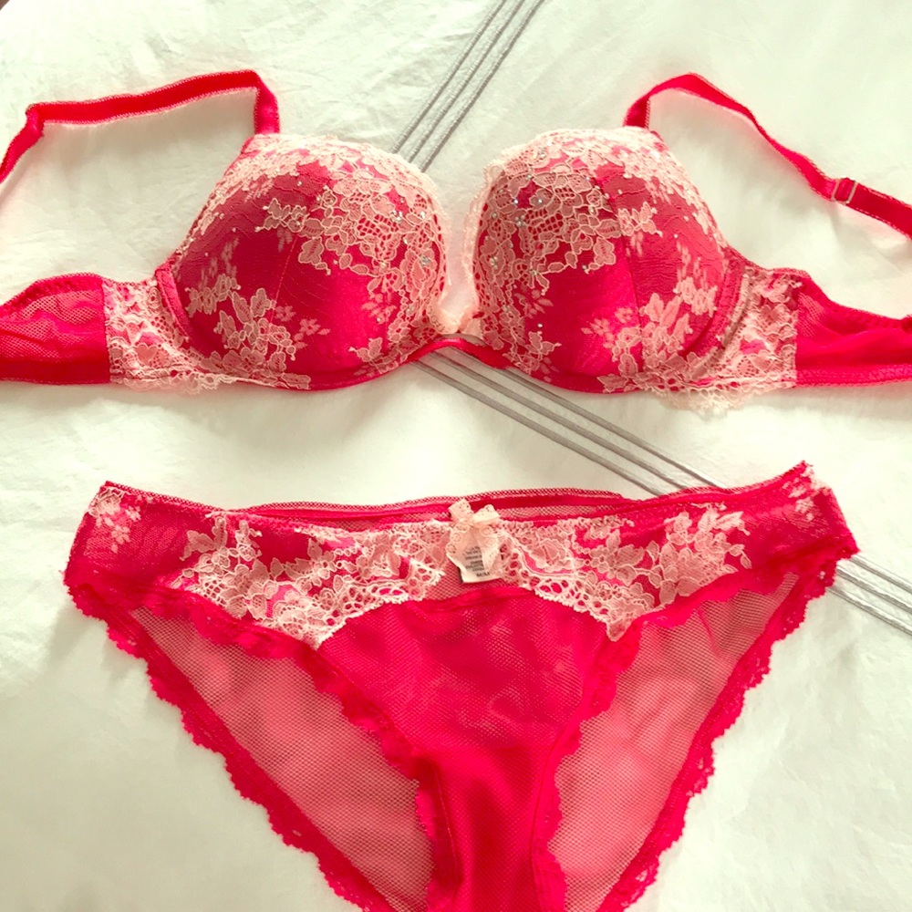 Beautiful detailed VS set